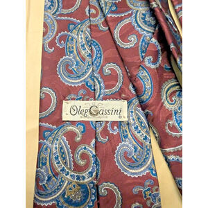 Oleg Cassini Men's Tie Burgundy Blue Paisley